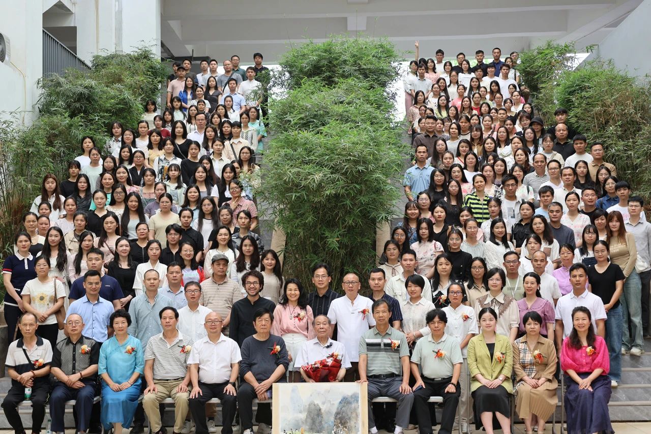 桂平市中小学美术教师水彩画专题培训活动暨大藤峡水彩画社成立仪式在我校顺利举行 丨 乐鱼网页版在线登录·(中国)官方网站